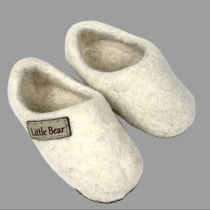 Little Bear Hand Made Shearling Infant Clog Slippers Size 6.5